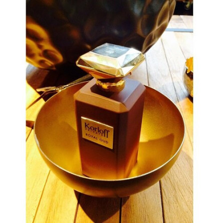 Royal Oud-کورلوف پاریس رویال عود