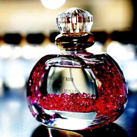 Hedonist Rose-ویکتوریا مینیا هدنیست رز