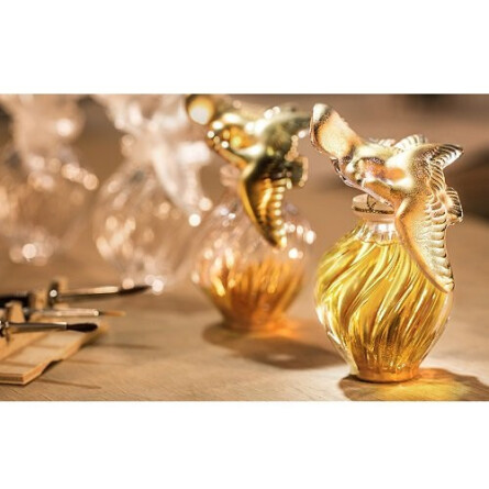 L'Air du Temps L'Ecrin des Colombes-نینا ریچی له ایر دو تمپز الکرین دس کولمبز