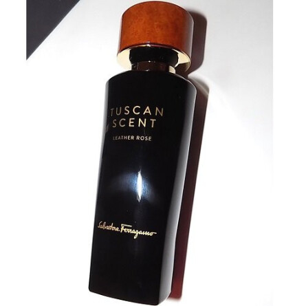 Tuscan scent 2024 leather rose