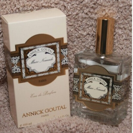 Musc Nomade-آنیک گوتال ماسک نومد