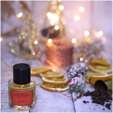 Amber & Rosewood-لیبل امبر رزوود
