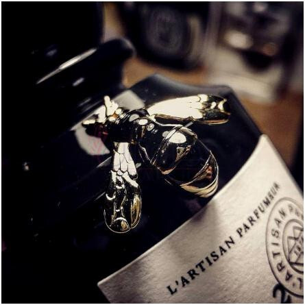 Violaceum 2-ال آرتیسان پارفومر ویولاسیوم 2