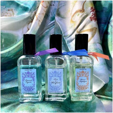 Reve de Chevrefeuille-جاردین دی فرنس رو دی شورفیل