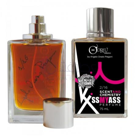 Kiss My Ass ScentAndChemistry-او دریو کیس مای اس سنت اند چمیستری