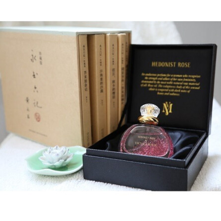 Hedonist Rose-ویکتوریا مینیا هدنیست رز