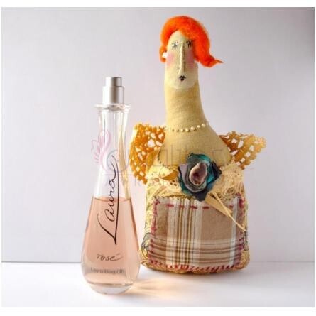 Laura Rose-لورا بیاجوتی لورا رز