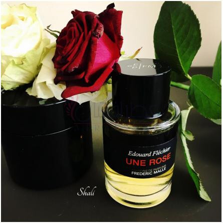 Une Rose-فردریک مال این رز