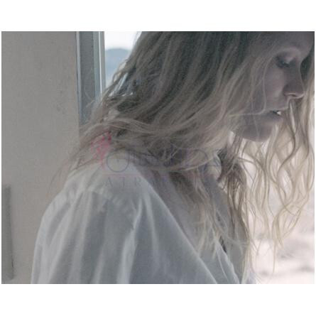 Messy Sexy Just Rolled out of Bed-ا لب آن فایر میسی س.کسی جاست رولد اوت اف بد