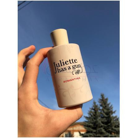 Romantina-جولیت هز ا گان رومانتینا